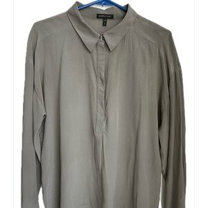 SALE‼️Elegant Silk Eileen Fisher Gray Blouse
